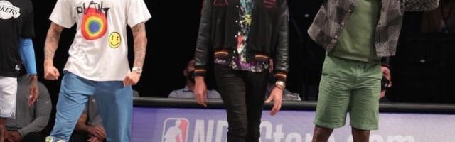 乐鱼在线入口-两人被驱逐成转折 湖人二队客场狂胜双核篮网！